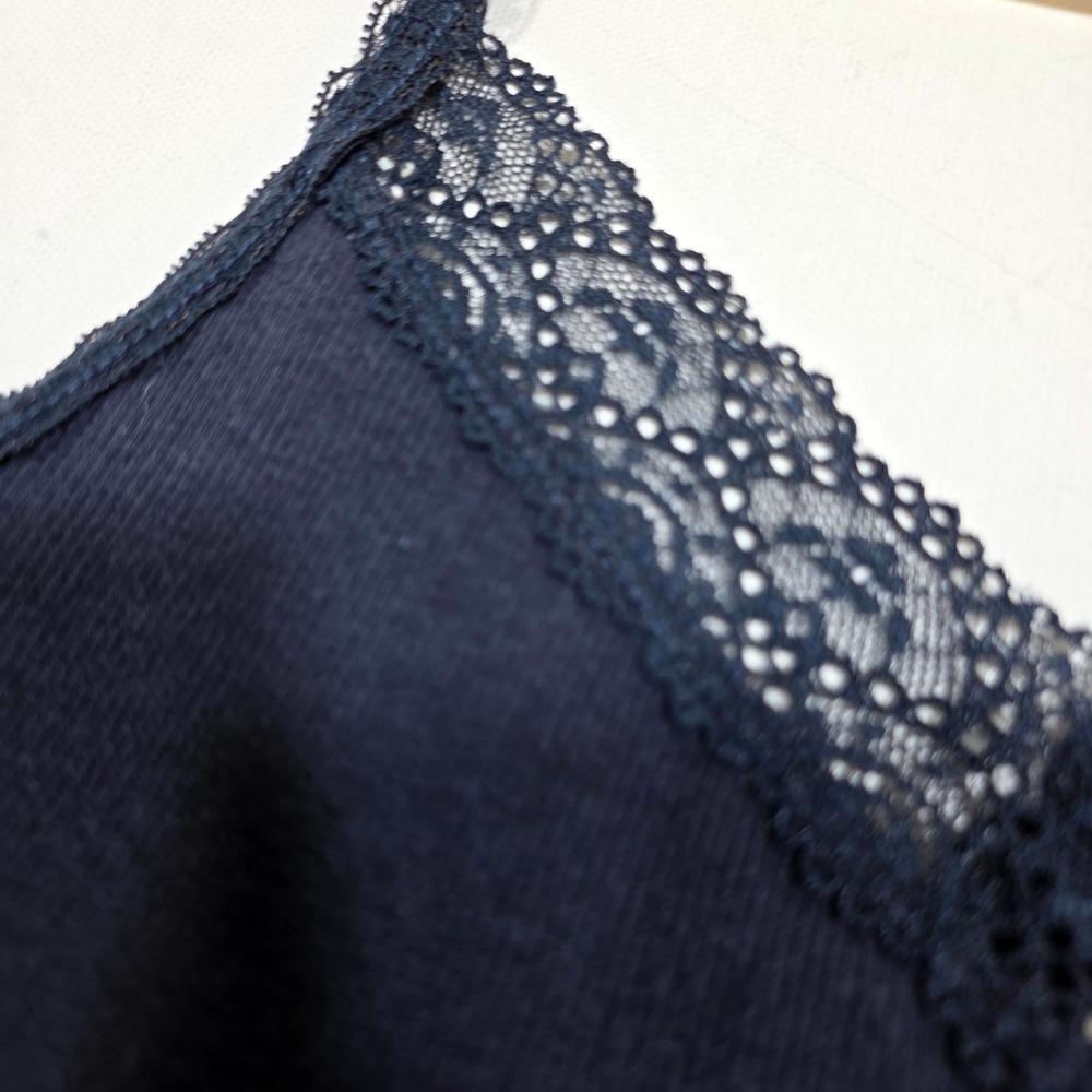 Hollister Camisole Womens Small Navy Blue Lace Trim Ribbed Racerback Tank Top - Picture 5 of 8